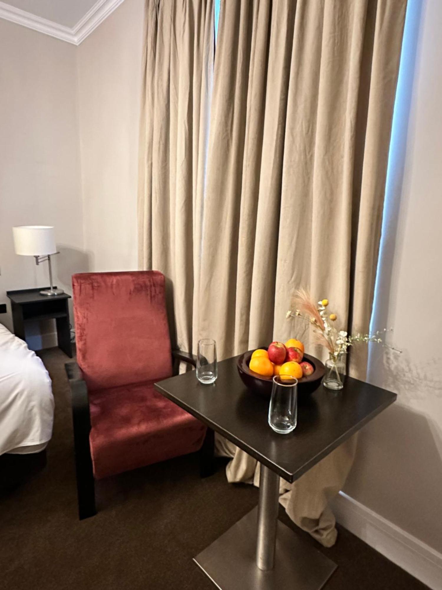 Green Ariana Hotel - Near Wembley And Central Лондон Екстериор снимка