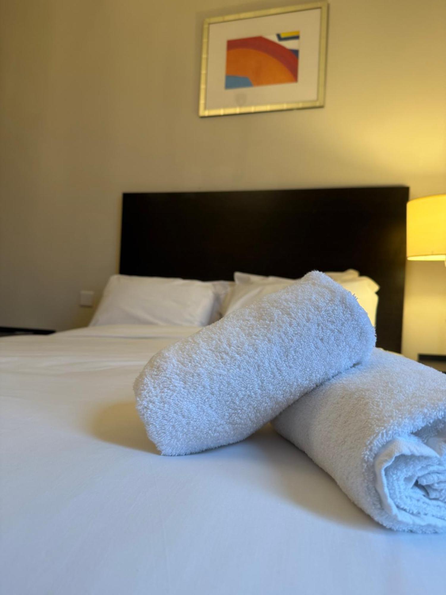 Green Ariana Hotel - Near Wembley And Central Лондон Екстериор снимка