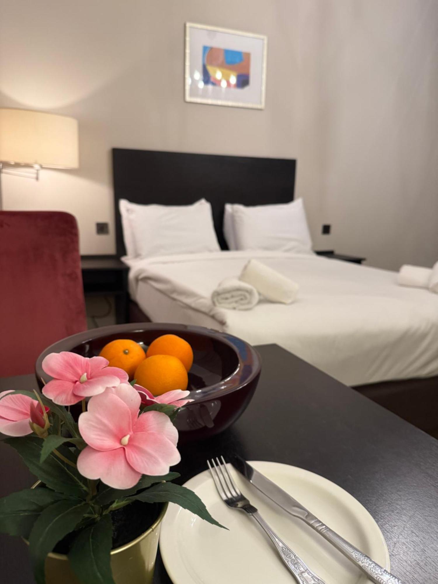 Green Ariana Hotel - Near Wembley And Central Лондон Екстериор снимка
