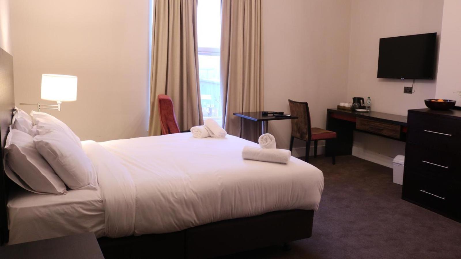 Green Ariana Hotel - Near Wembley And Central Лондон Екстериор снимка