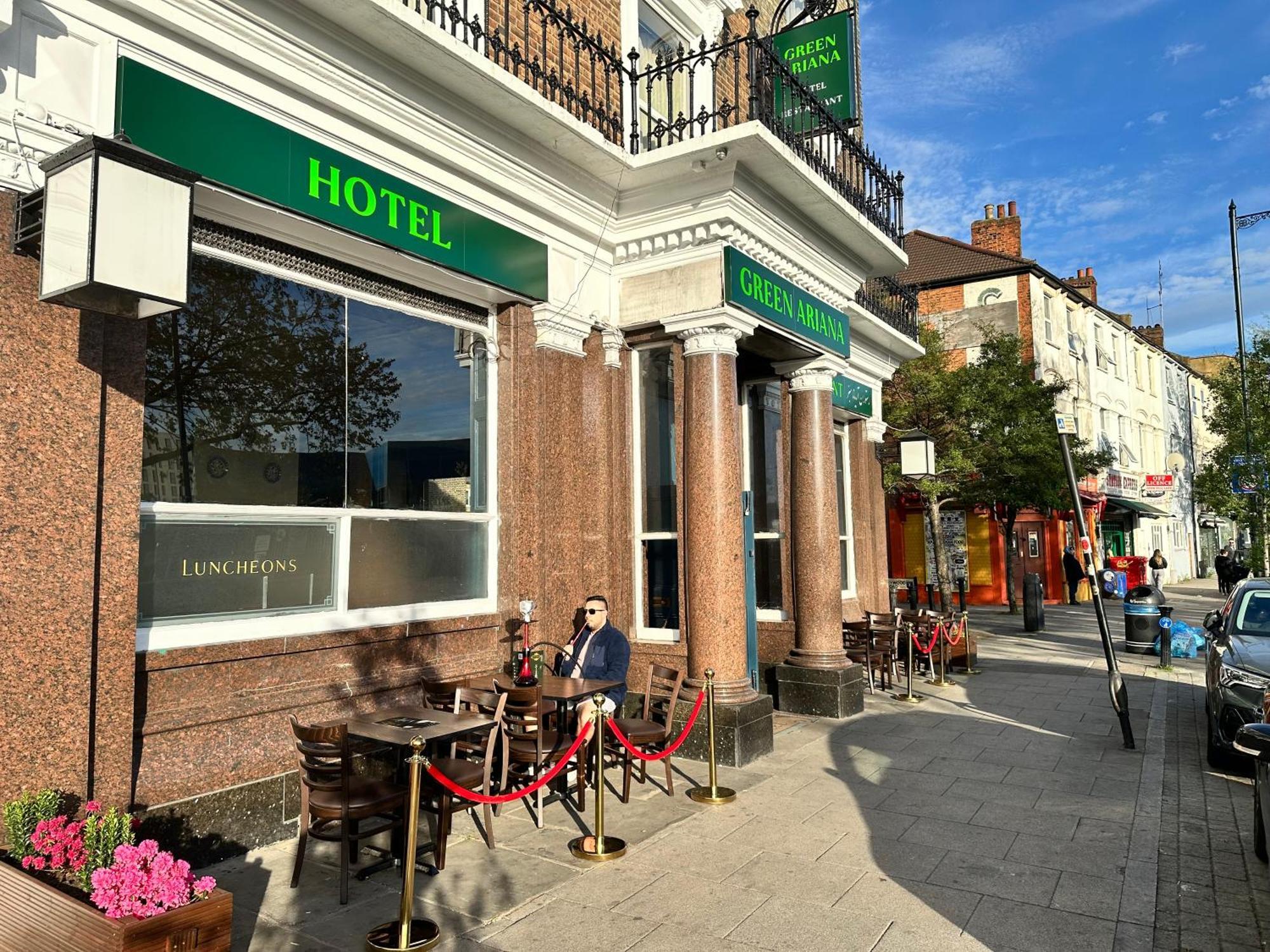 Green Ariana Hotel - Near Wembley And Central Лондон Екстериор снимка
